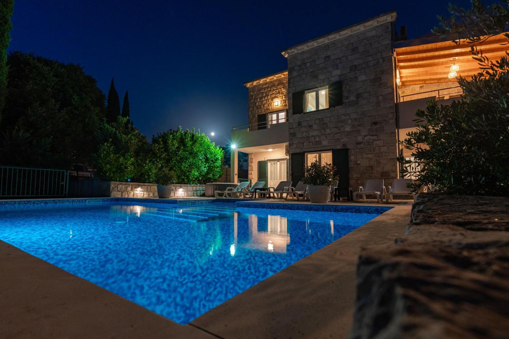 Villa Petmat - With Private Pool And 6 Bedrooms Dubrovnik Exteriör bild
